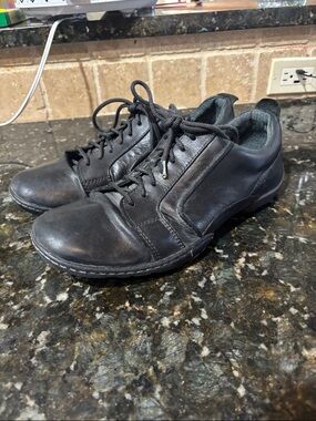 BORN Oxford Leather Shoes! Men’s 11